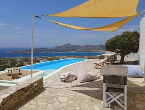 Farangi House with Private Pool